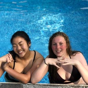 Meet your Posher, Lily